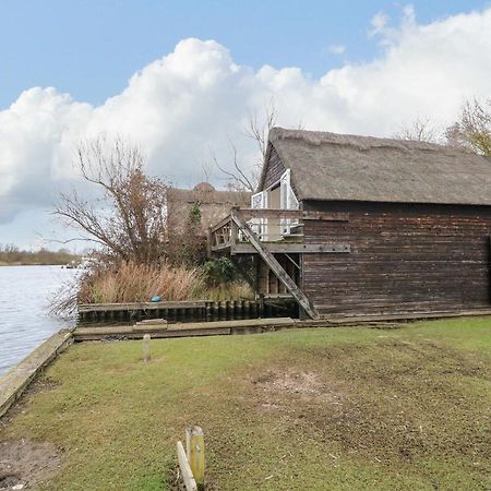 Cygnus Boathouse Villa South Walsham ภายนอก รูปภาพ
