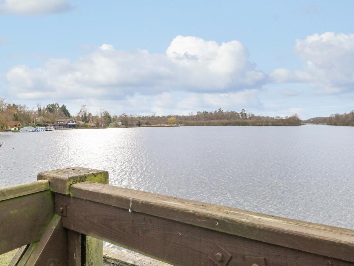Cygnus Boathouse Villa South Walsham ภายนอก รูปภาพ